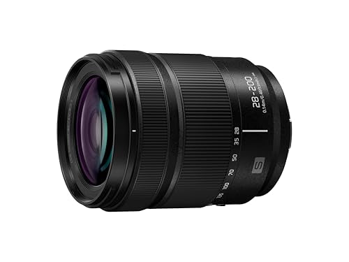 Panasonic LUMIX S 28-200mm F4-7.1 Macro O.I.S.