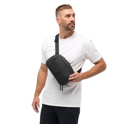 NOMATIC Camera Sling Bag